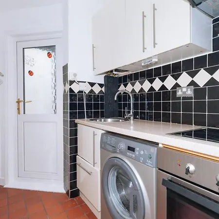 펜션 Central & Snug 1bd House - Portobello *