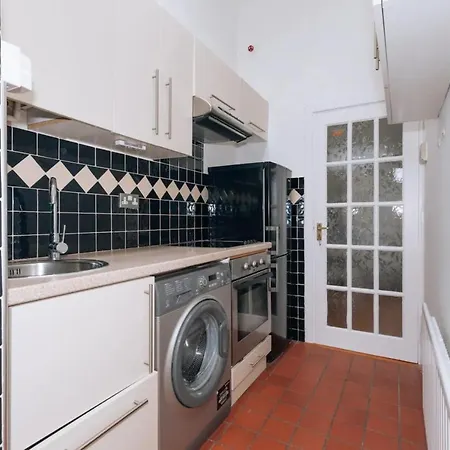 펜션 Central & Snug 1bd House - Portobello 더블린
